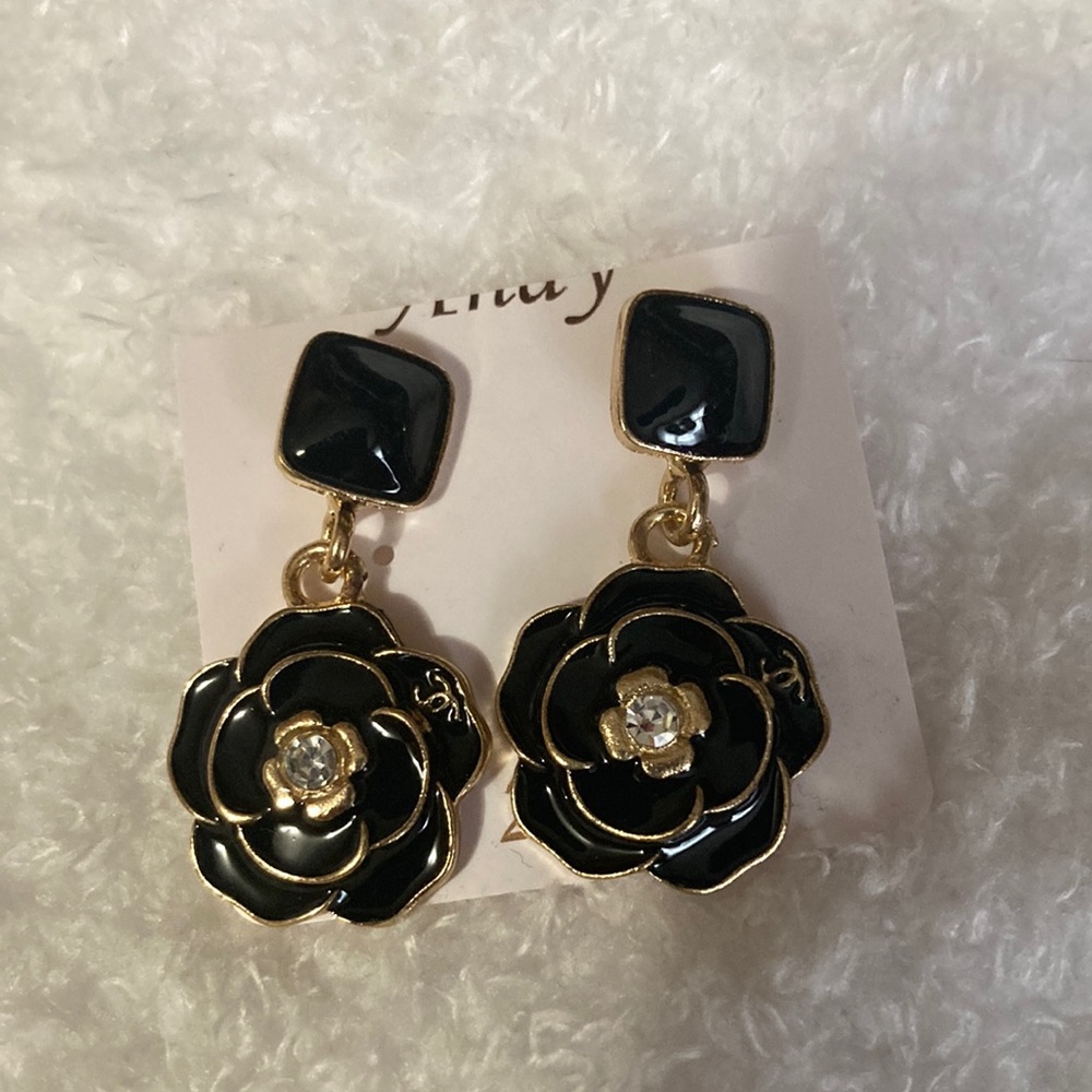 Beautiful post earrings